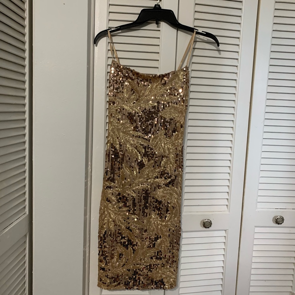 AKIRA PARTY DRESS!